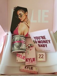 Kylie Birthday favorite Set 2019